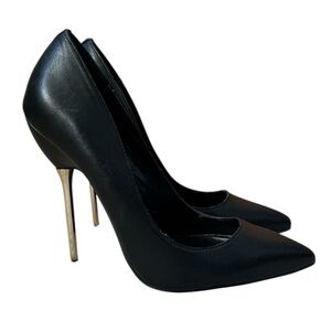 Steve Madden Black Pointed Leather Pumps with Gold Stiletto Heels